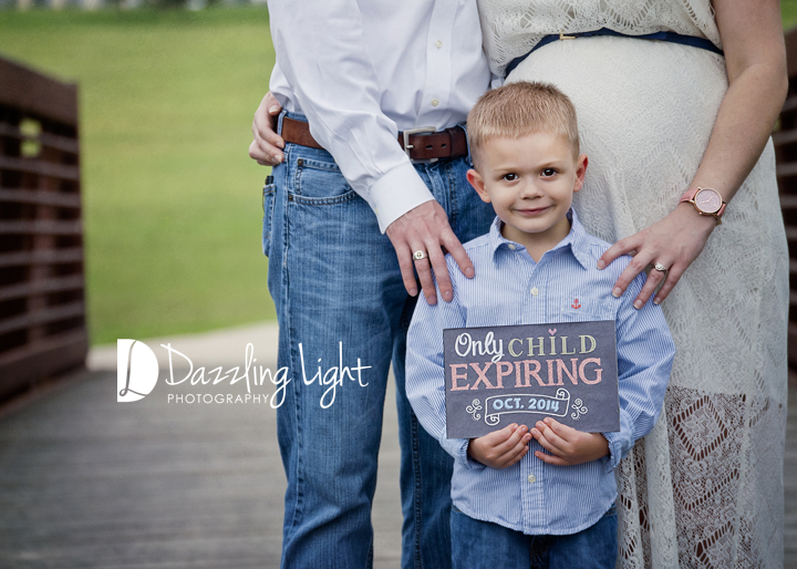 5 Tips For A Great Gender Reveal Session | Dazzling Light Photography | Newborn Photographer | Round Rock, TX