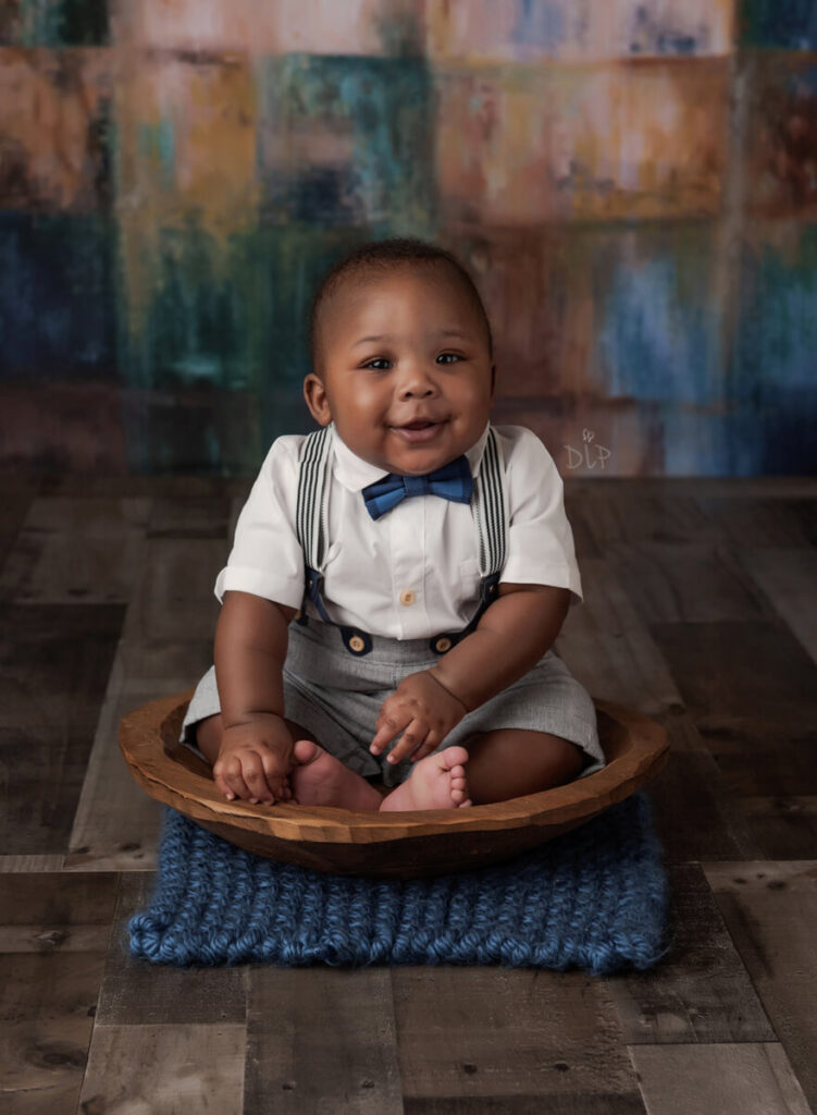 Austin Baby Photographer boy sitting in bowl